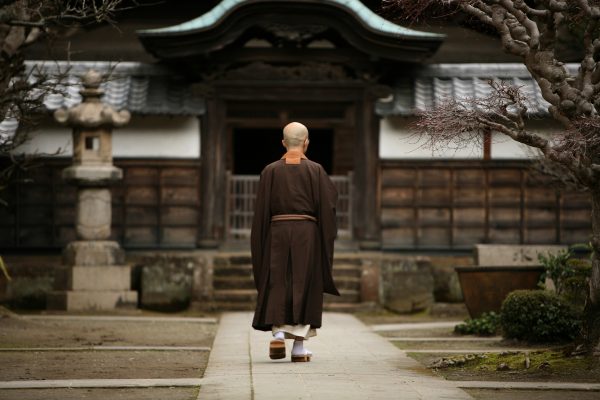 Zen Basic Program Kamakura buddhist monk