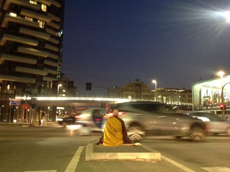 Cinque Pratiche per Vivere Zen Ogni Giorno